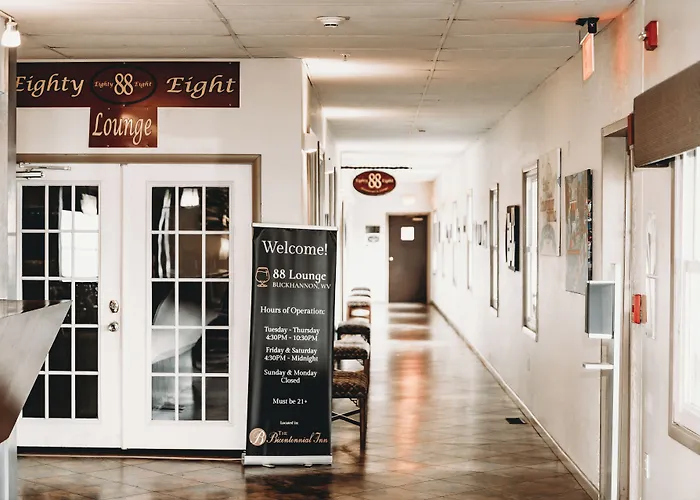 Bicentennial Inn